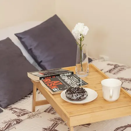 Διαμέρισμα Spacious & Elegant For 8 Guests In By Renters Σόποτ